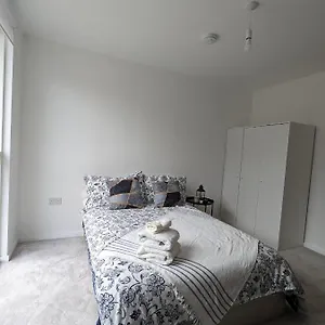 https://kingwood-apartaments.brighton-hotels-england.com